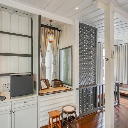 Priya Boutique House Bed and Breakfast Bangkok Exteriör bild