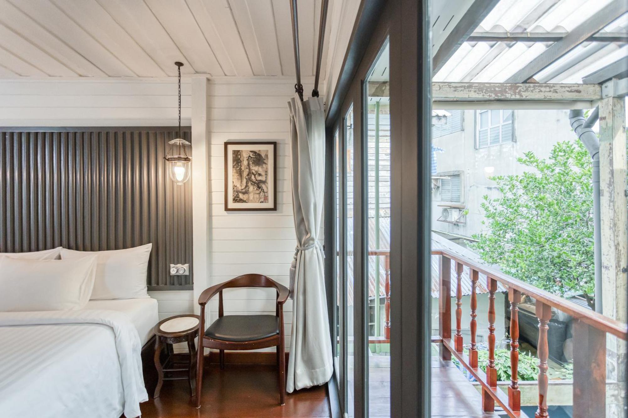 Priya Boutique House Bed and Breakfast Bangkok Exteriör bild