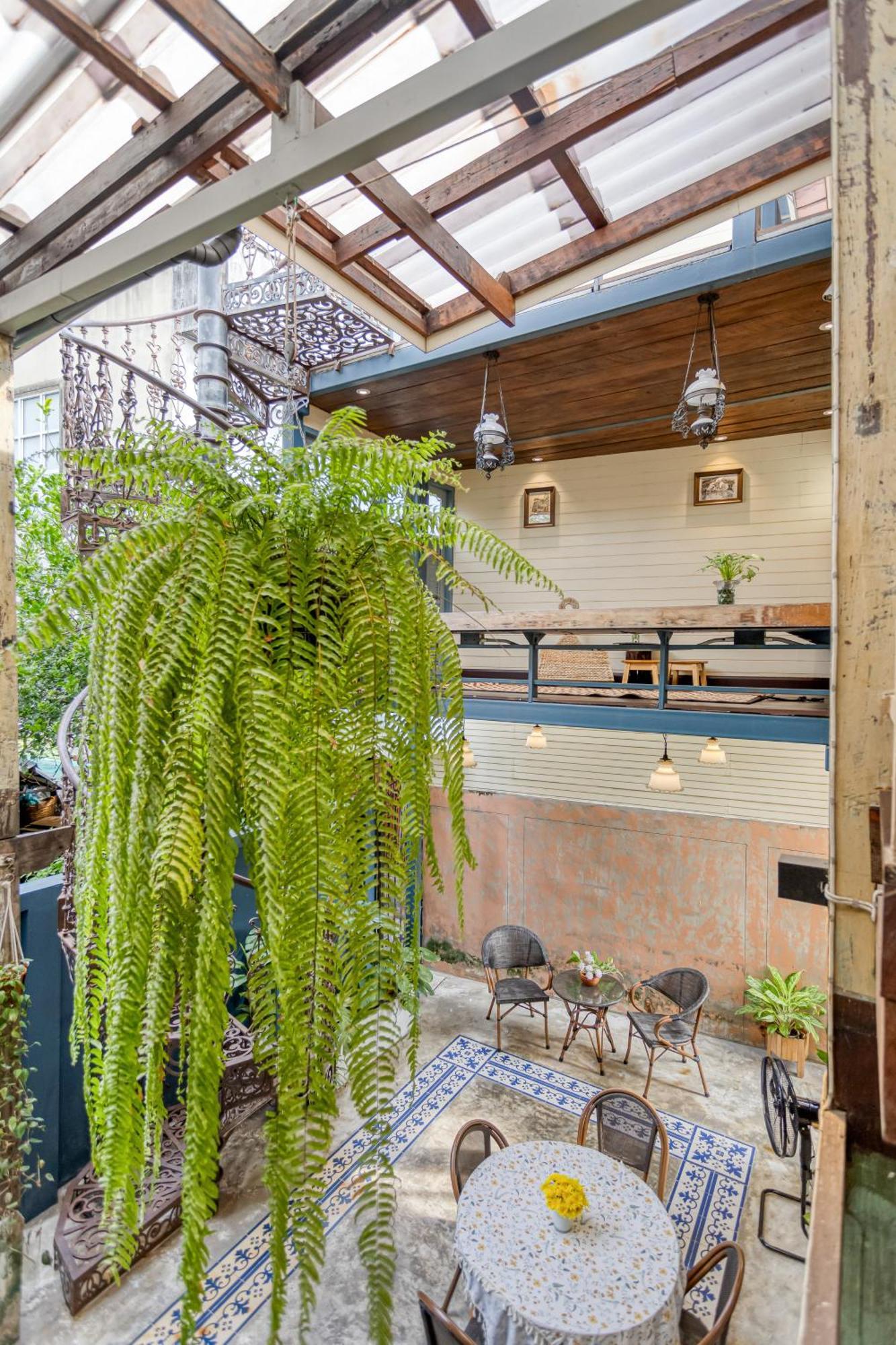 Priya Boutique House Bed and Breakfast Bangkok Exteriör bild