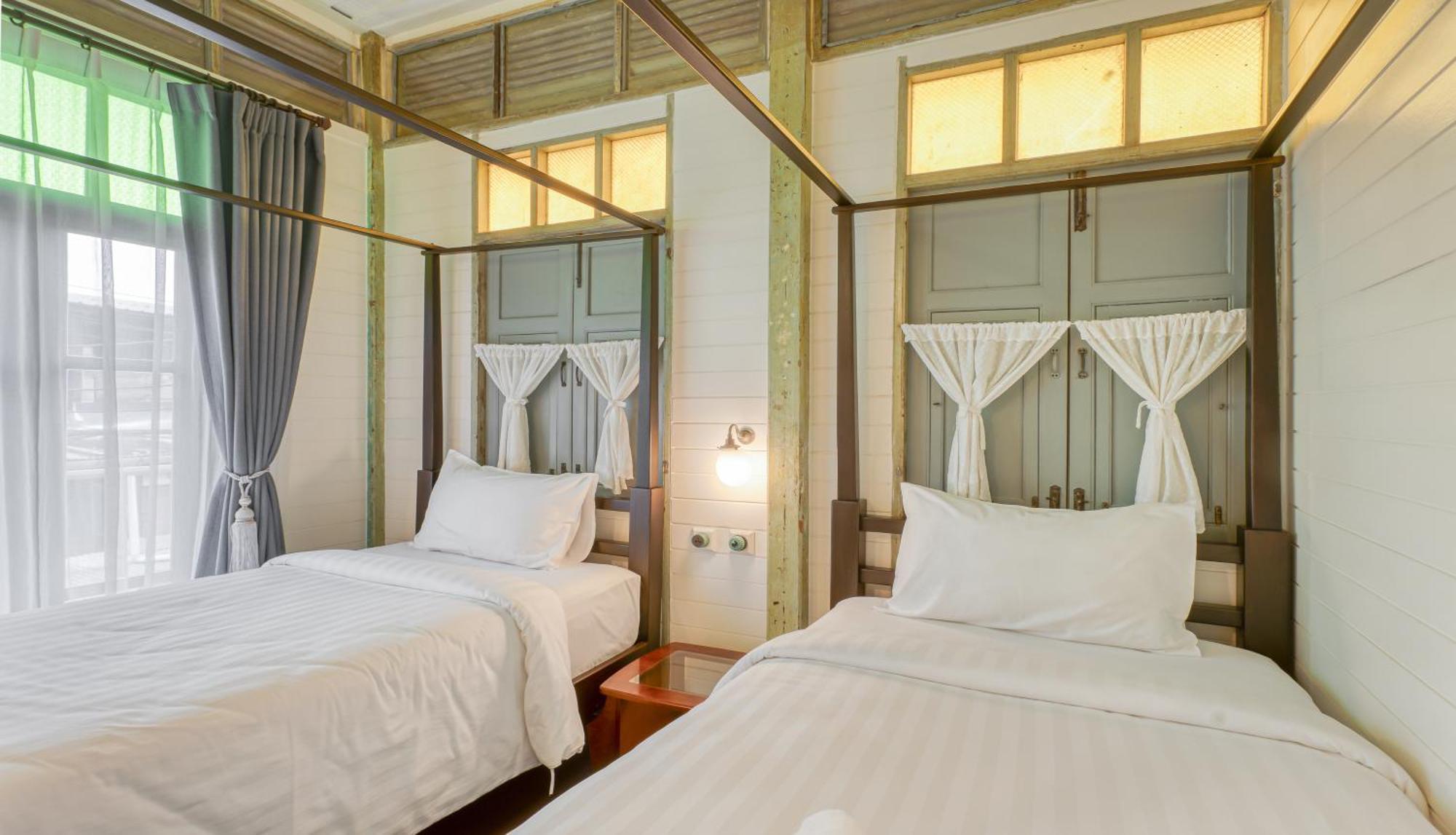 Priya Boutique House Bed and Breakfast Bangkok Exteriör bild