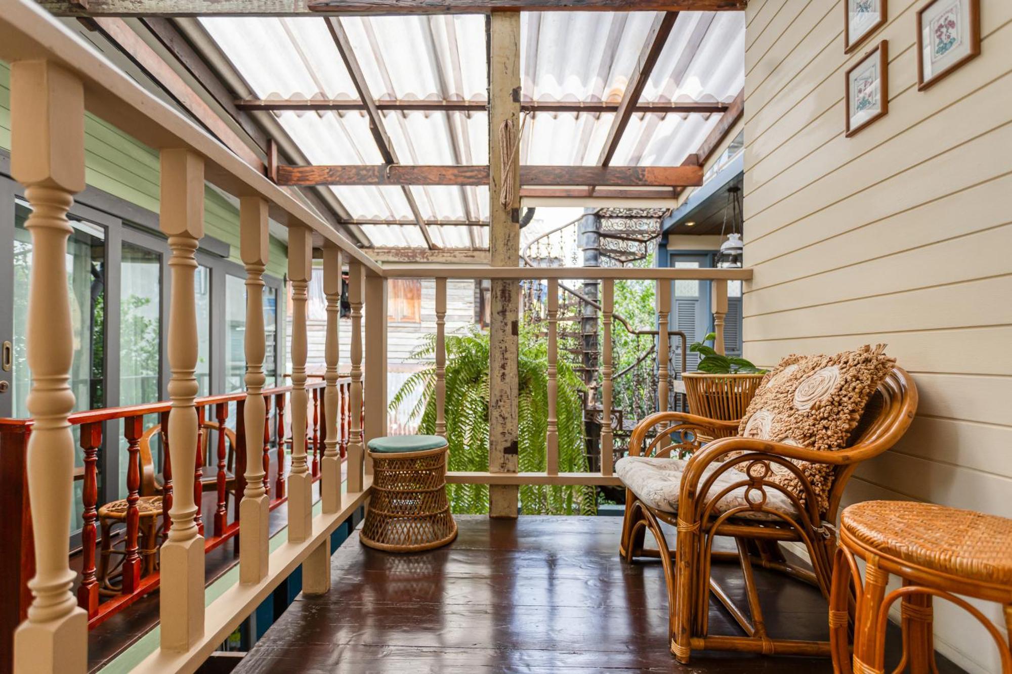 Priya Boutique House Bed and Breakfast Bangkok Exteriör bild