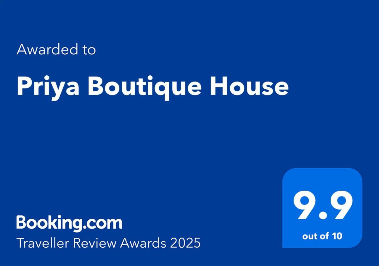 Priya Boutique House Bed and Breakfast Bangkok Exteriör bild